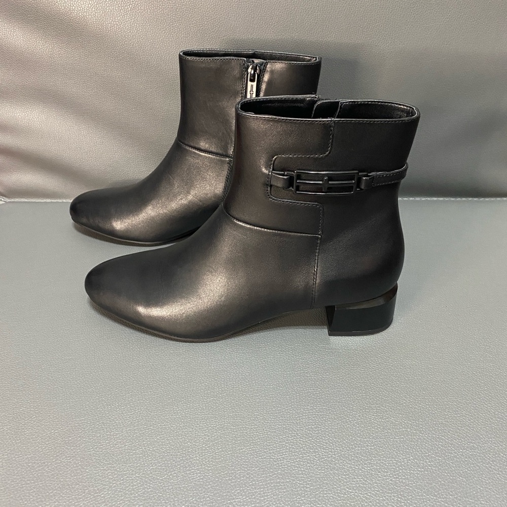 Liverpool Los Angeles Black Leather Ankle Boots - Picture 4 of 7